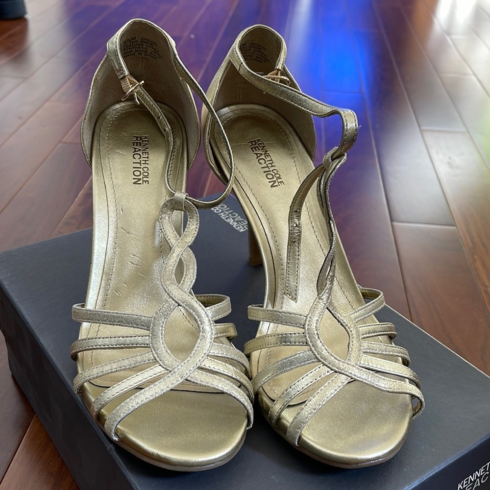 Kenneth Cole Women’s size 9.5